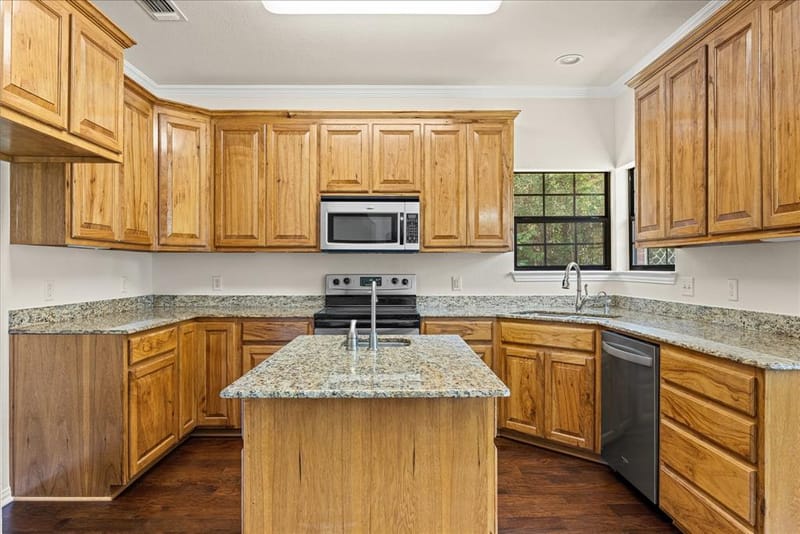 425 Indian Mountain Court, Granbury TX 76048 - Photo 15