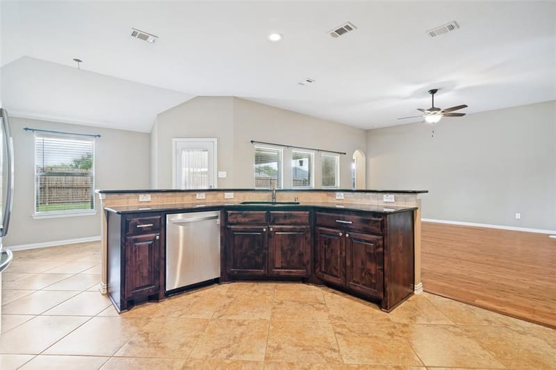 111 Haymeadow Drive, Crandall TX 75114 - Photo 8