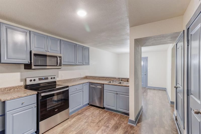 4511 Alamosa, Fort Worth TX 76119 - Photo 4