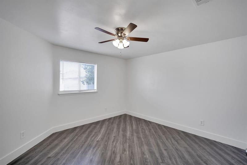 2306 Balvanera Plaza, Dallas TX 75211 - Photo 16