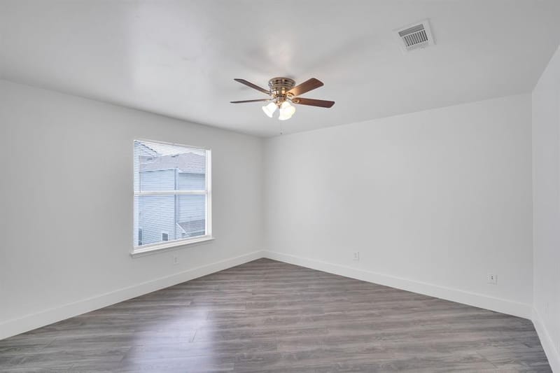 2306 Balvanera Plaza, Dallas TX 75211 - Photo 10