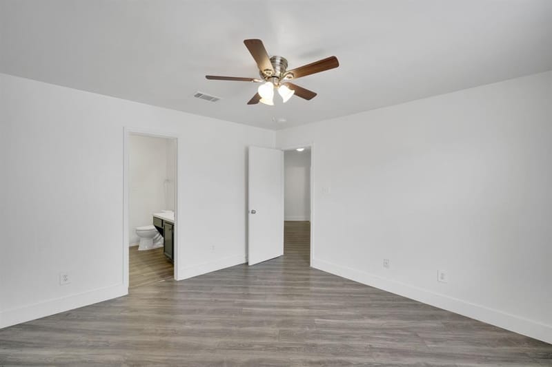 2306 Balvanera Plaza, Dallas TX 75211 - Photo 11