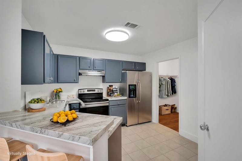 2306 Balvanera Plaza, Dallas TX 75211 - Photo 4
