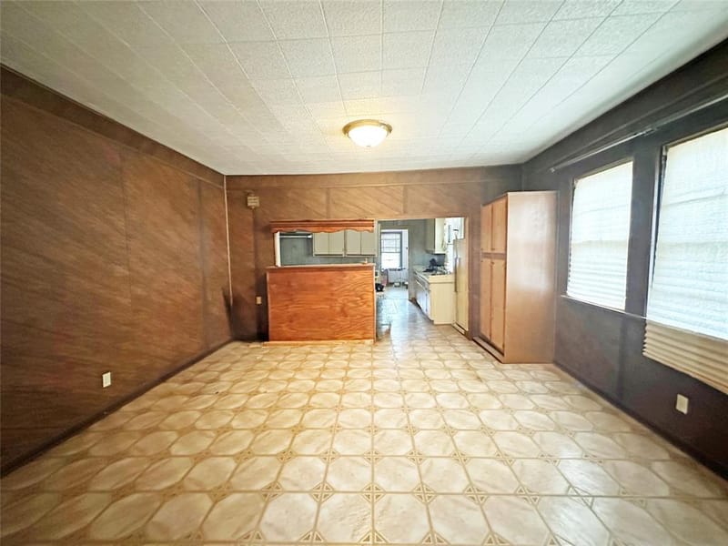 1001 Grandview Avenue, Dallas TX 75223 - Photo 12