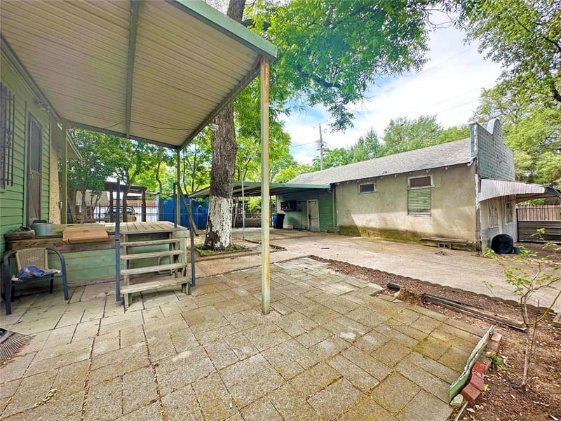 1001 Grandview Avenue, Dallas TX 75223 - Photo 22
