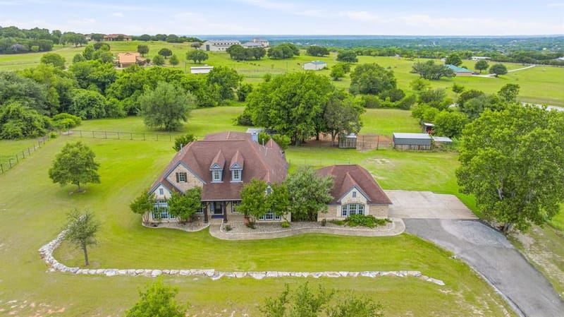 1914 Bentwater Parkway, Granbury TX 76049