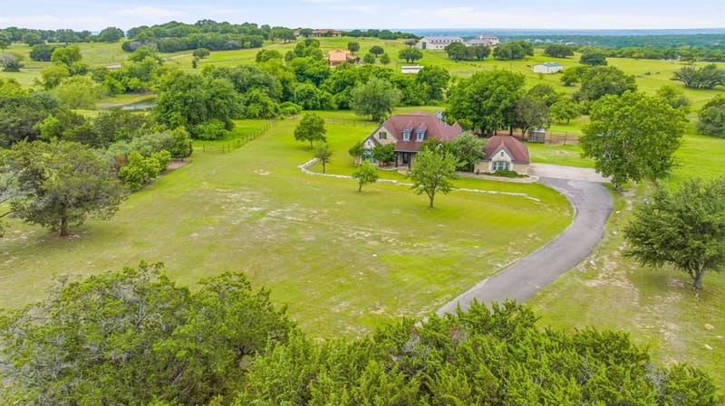1914 Bentwater Parkway, Granbury TX 76049 - Photo 38
