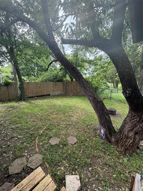 1006 Bishop Street, Commerce TX 75428 - Photo 11