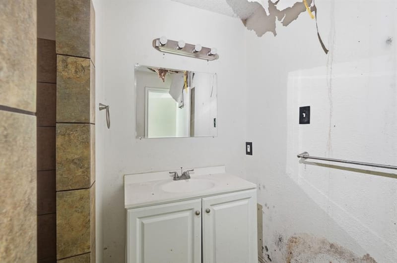 2806 E Atoll Drive, Dallas TX 75216 - Photo 24