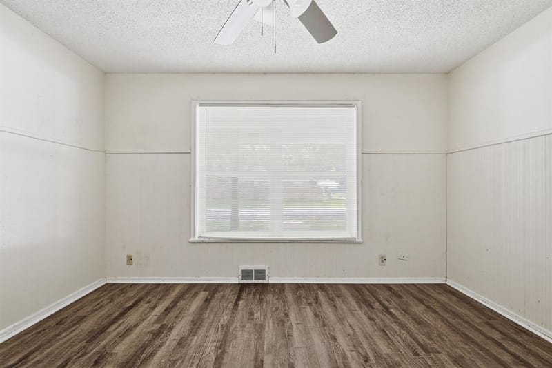 2806 E Atoll Drive, Dallas TX 75216 - Photo 19