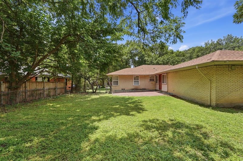 2806 E Atoll Drive, Dallas TX 75216 - Photo 29