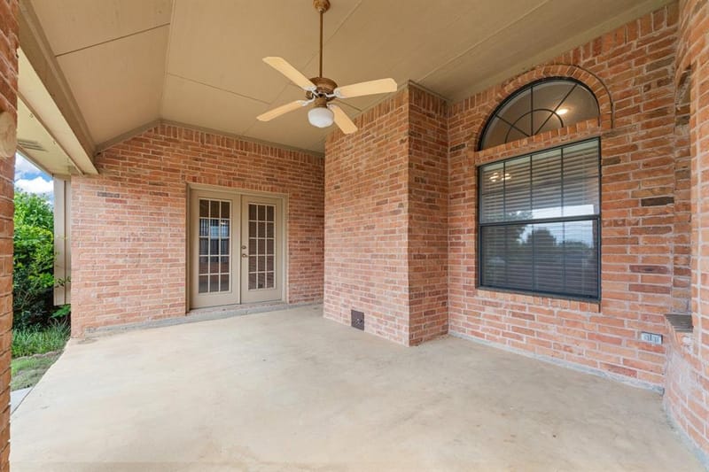 413 Lincoln Oaks Drive, Burleson TX 76028 - Photo 22