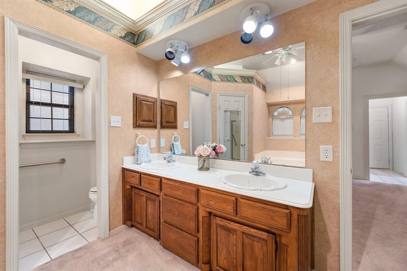 413 Lincoln Oaks Drive, Burleson TX 76028 - Photo 19