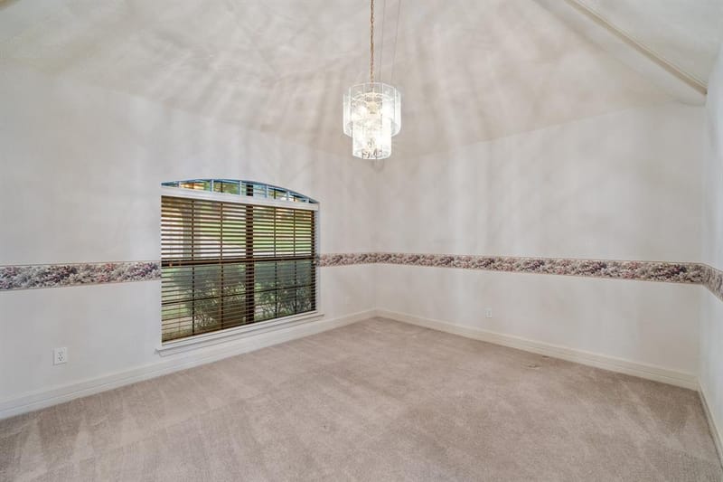 413 Lincoln Oaks Drive, Burleson TX 76028 - Photo 8