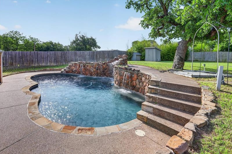 12410 Deeds Court, Azle TX 76020 - Photo 32