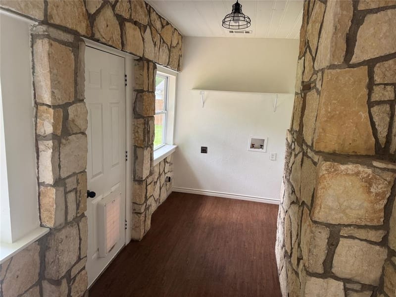 607 E Hundley Drive, Lake Dallas TX 75065 - Photo 8