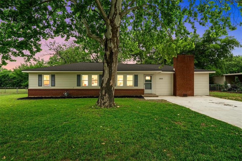 1003 Donlo Street, Robinson TX 76706 - Photo 2