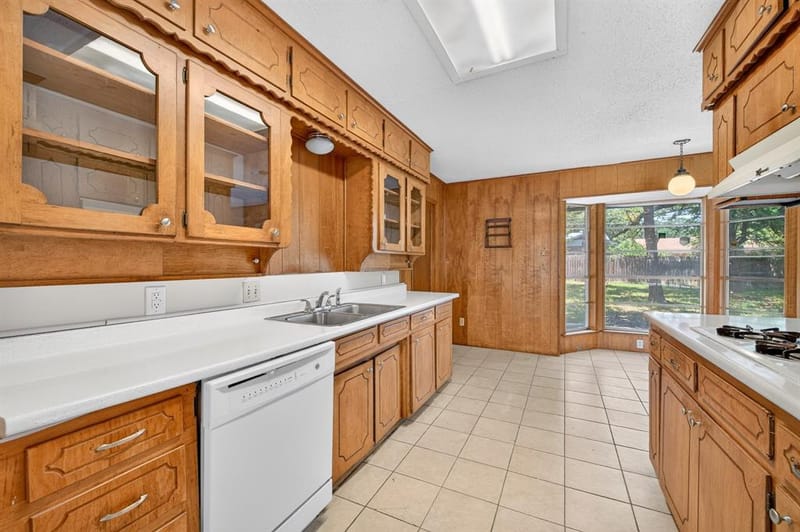 3505 Oak Haven Drive, Forest Hill TX 76119 - Photo 18
