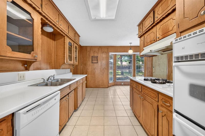 3505 Oak Haven Drive, Forest Hill TX 76119 - Photo 19