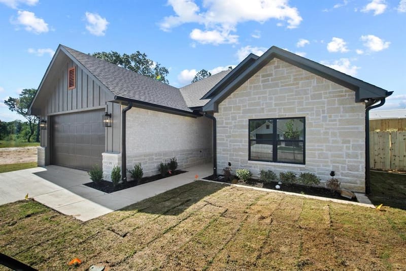 212 Central Park Court, Athens TX 75751 - Photo 3