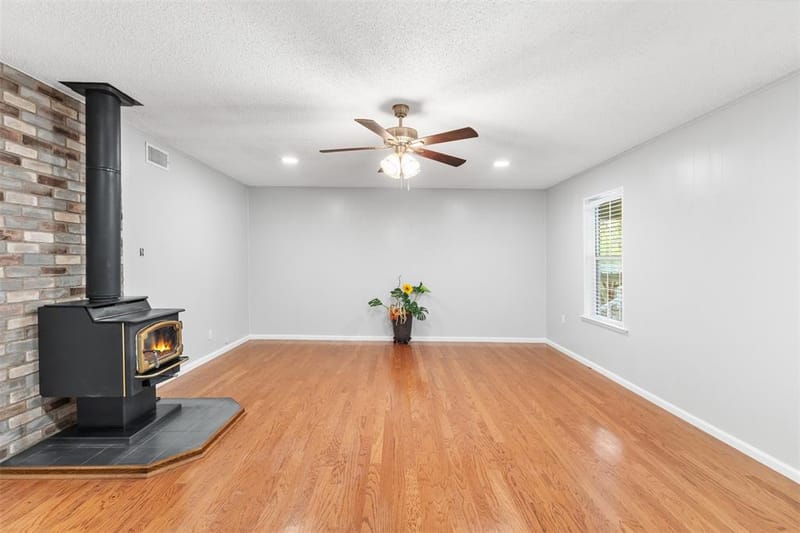 109 King Lyle Road, Scroggins TX 75480 - Photo 6