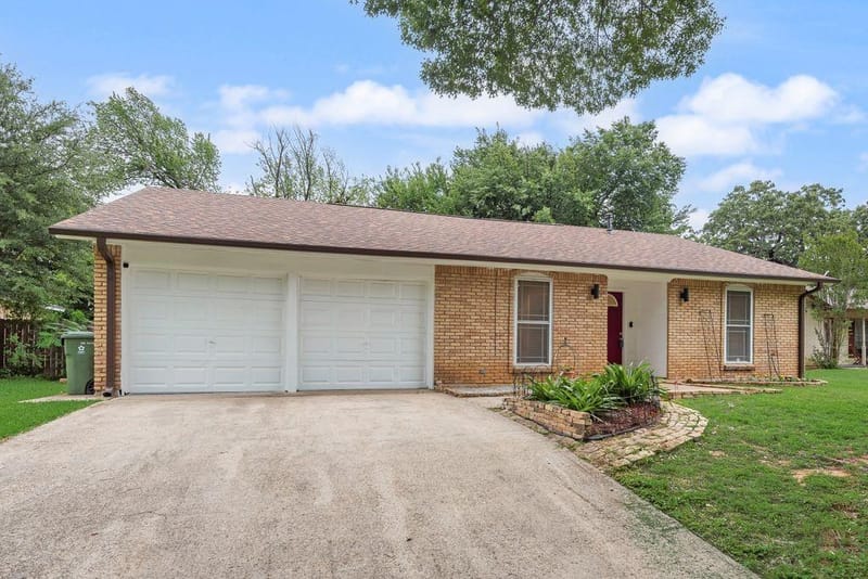 809 Buffalo Drive, Arlington TX 76013 - Photo 23