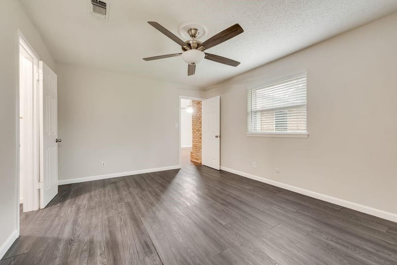 809 Buffalo Drive, Arlington TX 76013 - Photo 16