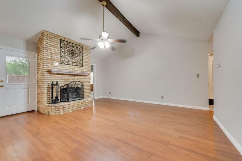 809 Buffalo Drive, Arlington TX 76013 - Photo 7