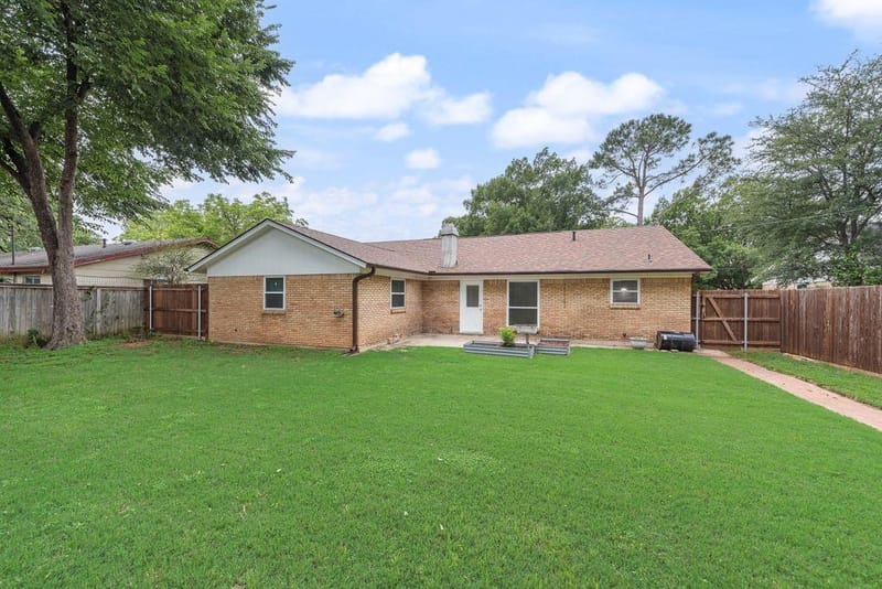 809 Buffalo Drive, Arlington TX 76013 - Photo 20