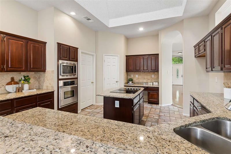2104 Gent Drive, Plano TX 75025 - Photo 3