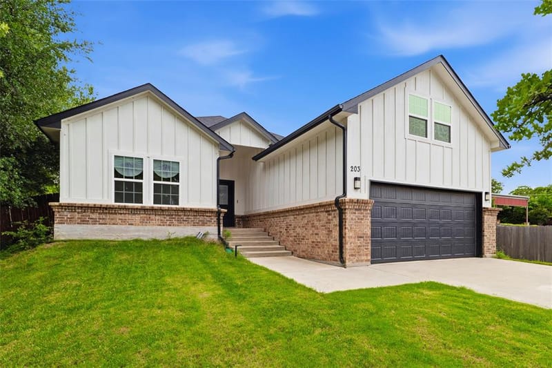 203 Pioneer Drive, Keene TX 76059 - Photo 3