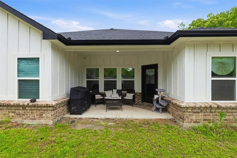203 Pioneer Drive, Keene TX 76059 - Photo 37