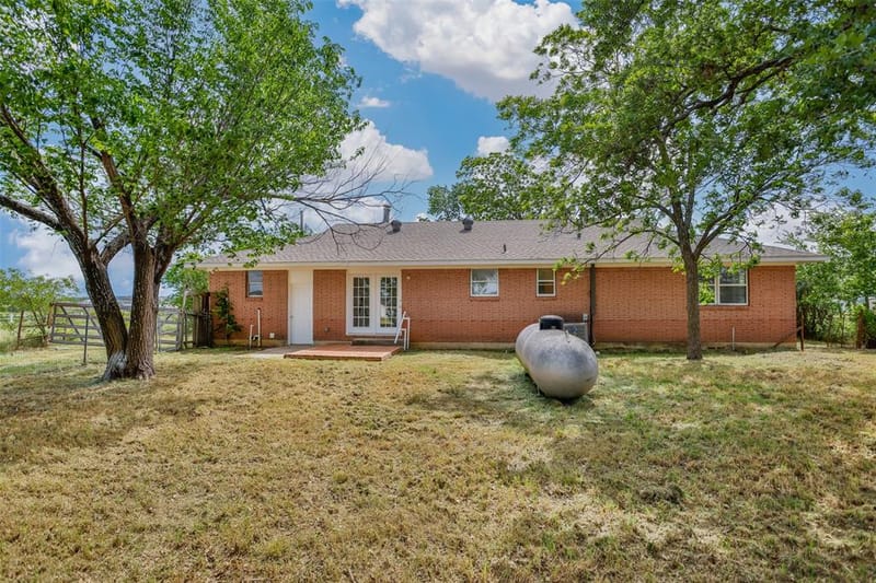 65 Kirby Street, Callisburg TX 76240 - Photo 37