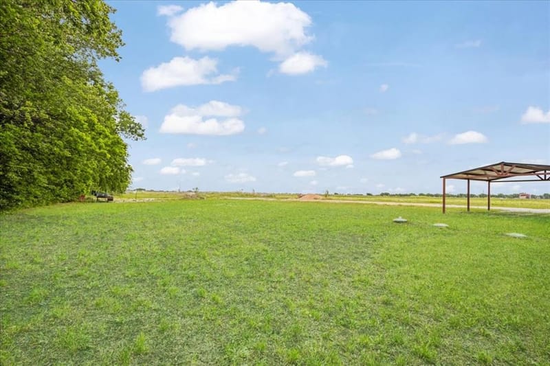 8791 County Road 1143, Celeste TX 75423 - Photo 26