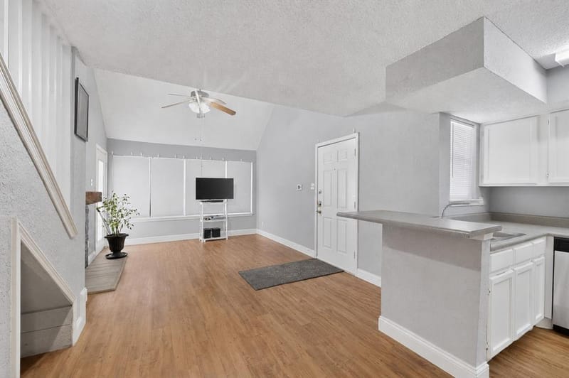 9811 Walnut Street # 203, Dallas TX 75243 - Photo 11