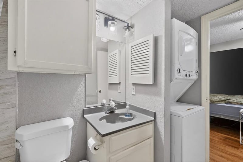 9811 Walnut Street # 203, Dallas TX 75243 - Photo 21