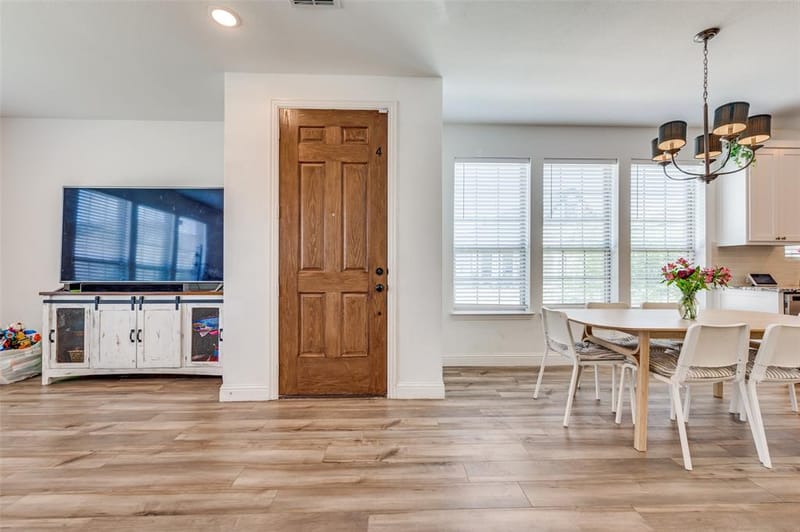 4567 Cypress Thorn Drive, Arlington TX 76005 - Photo 8
