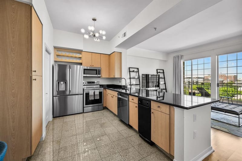 3225 Turtle Creek Boulevard # 828, Dallas TX 75219 - Photo 8