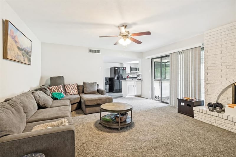 10826 Wallbrook Drive, Dallas TX 75238 - Photo 13