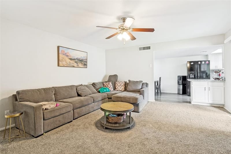 10826 Wallbrook Drive, Dallas TX 75238 - Photo 12