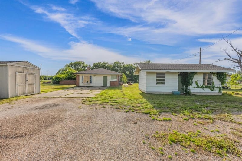 11800 Hallmark Street, Greenville TX 75402 - Photo 26