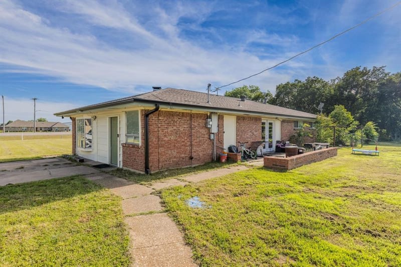11800 Hallmark Street, Greenville TX 75402 - Photo 24