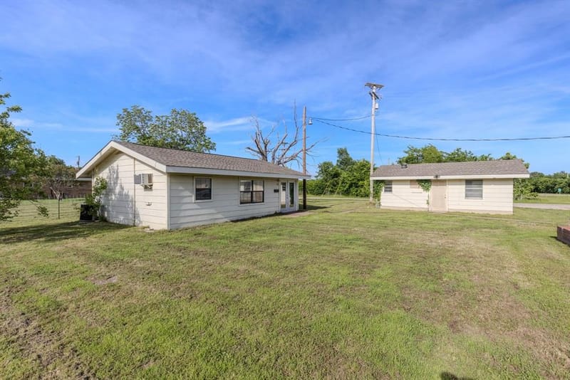 11800 Hallmark Street, Greenville TX 75402 - Photo 4