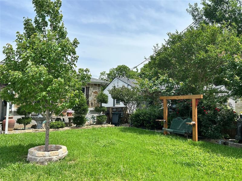501 E Holley Street, Mesquite TX 75149 - Photo 4