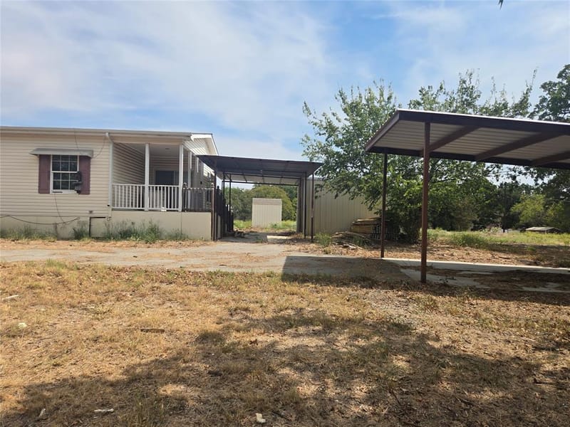 1331 Jay Bird Road, Springtown TX 76082 - Photo 7