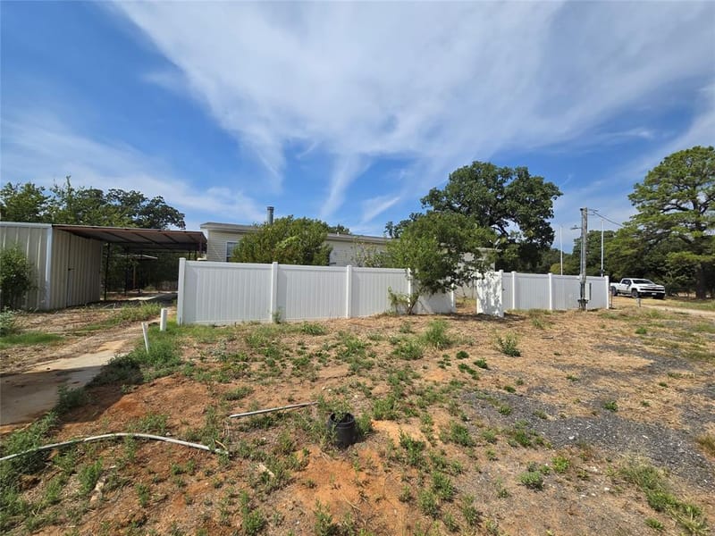 1331 Jay Bird Road, Springtown TX 76082 - Photo 11
