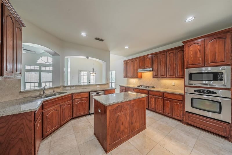 800 Oriole Drive, Forney TX 75126 - Photo 11