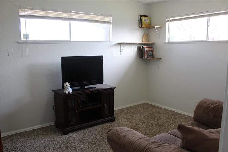 4908 Virgil Street, Fort Worth TX 76119 - Photo 11