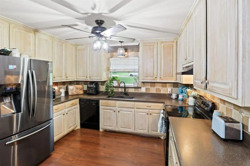 1301 Woodland Drive, Canton TX 75103 - Photo 11