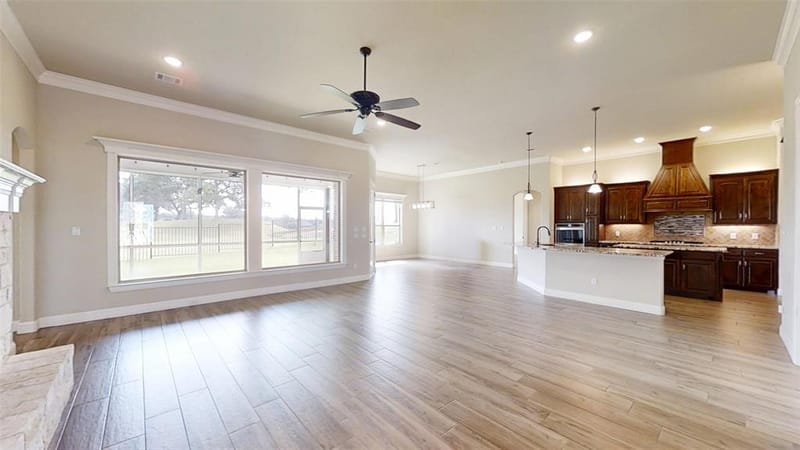 2025 Clive Drive, Granbury TX 76048 - Photo 6